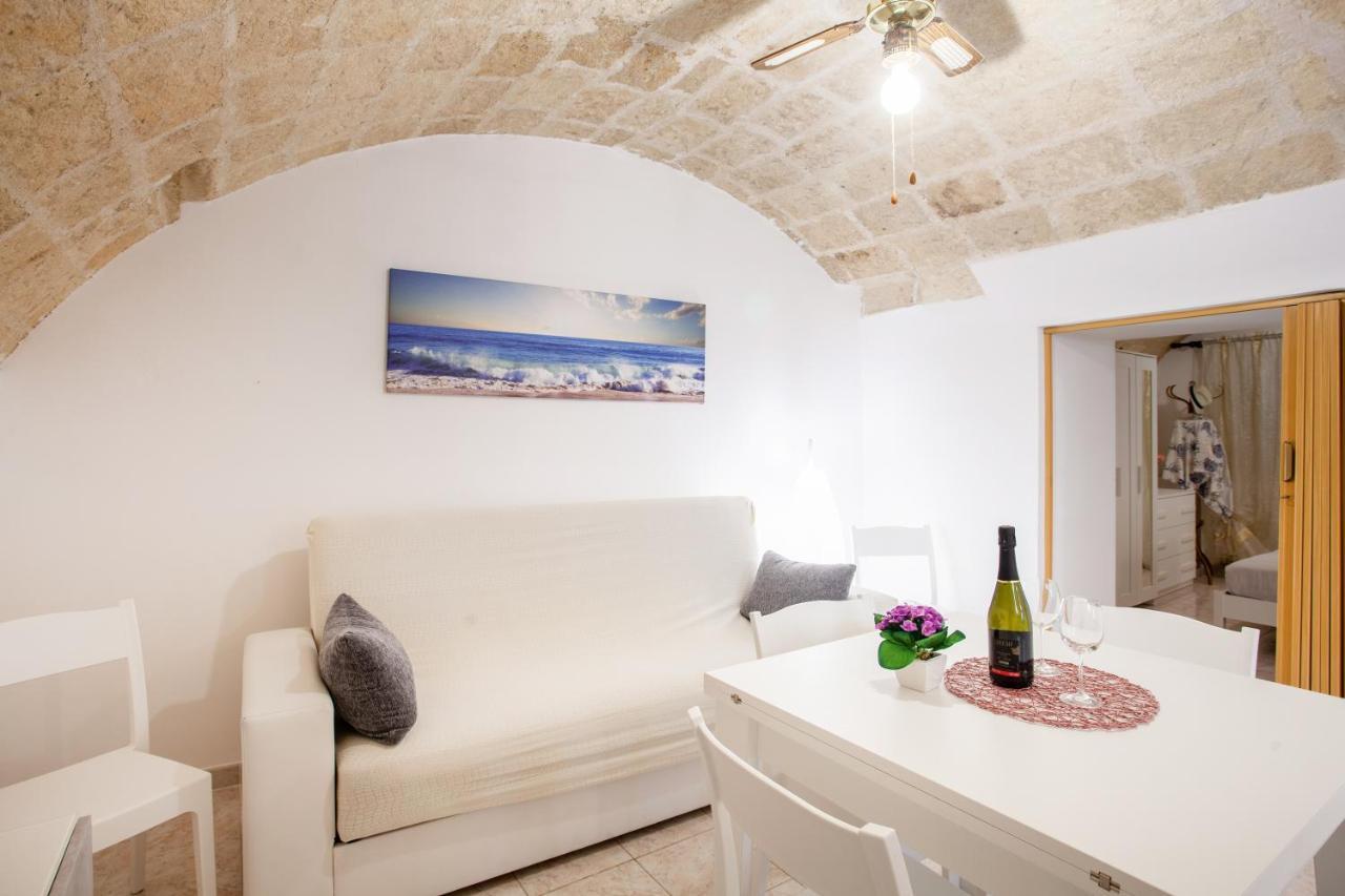 Monopoli Heartbeat - Apartment 200M From Sea Екстер'єр фото