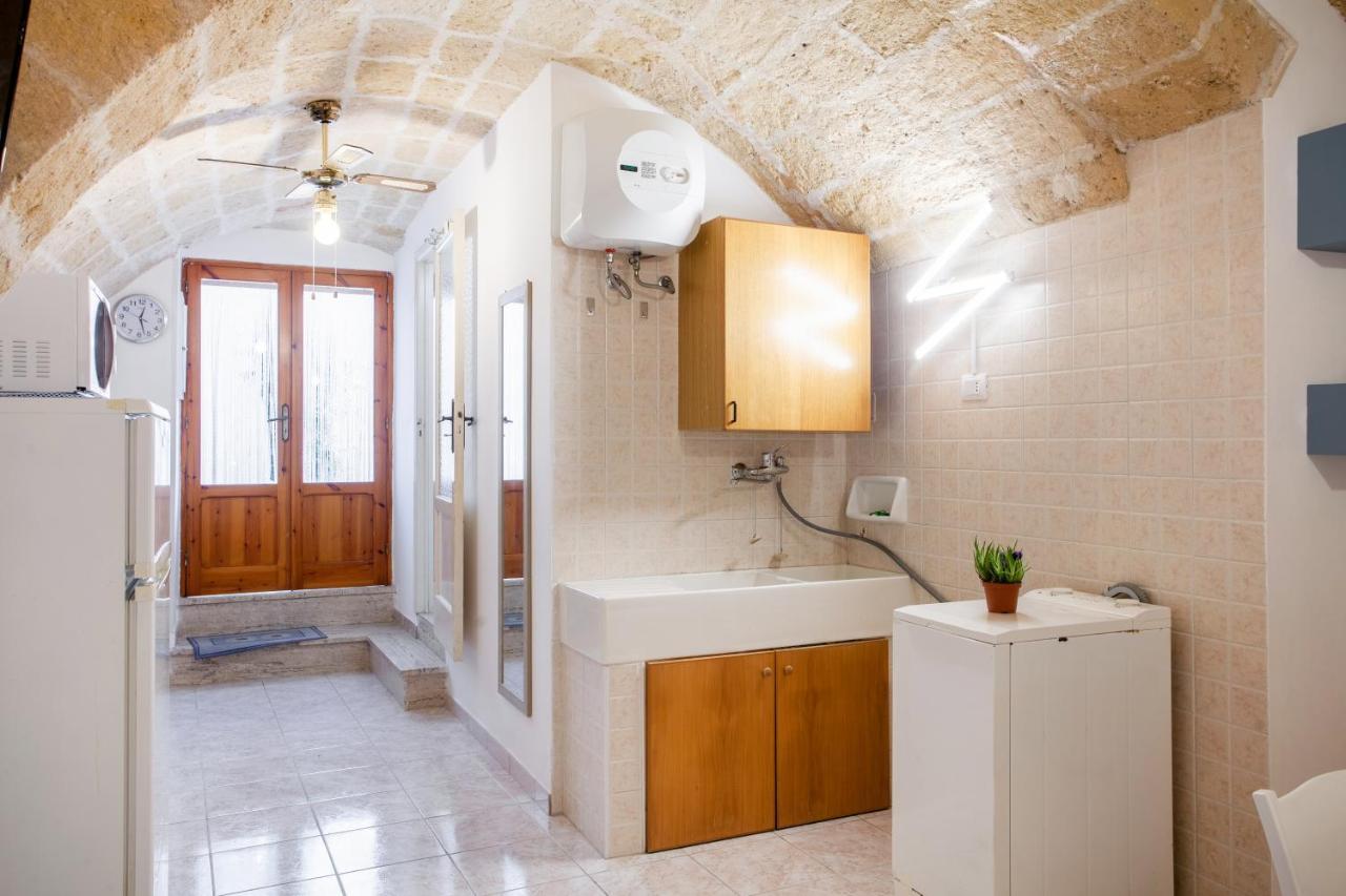 Monopoli Heartbeat - Apartment 200M From Sea Екстер'єр фото