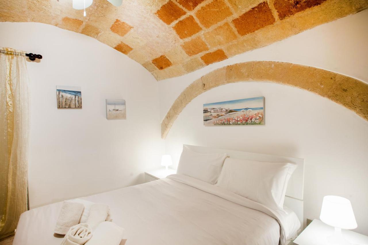 Monopoli Heartbeat - Apartment 200M From Sea Екстер'єр фото